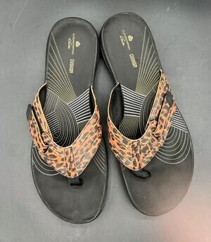 Clarks Cloudsteppers Flip Flops Womens Size 10M Brown And Black Zebra